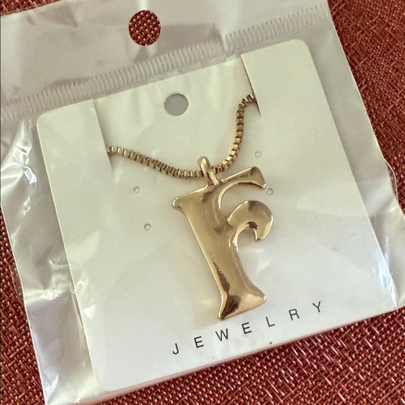Jewelry - Gold Initial 'F' Pendant Necklace